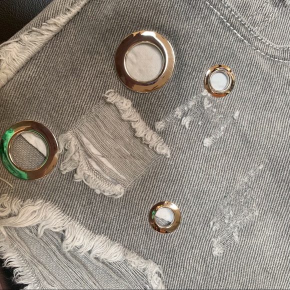 SALE POL Grey Denim Distressed Raw Edge Grommet Shorts - Picture 8 of 14